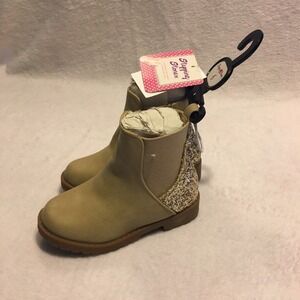 New girls spakly Boots soze 6